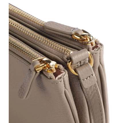 coccinelle-umhängetasche-trinity-taupe 2