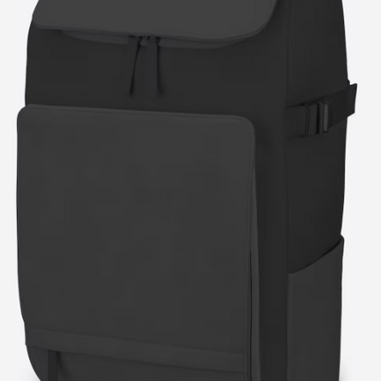 kapten-and-son-rucksack-bali-all-black-by-Mariefeandjakesnow 5